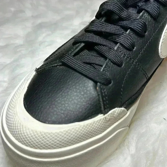 Nike Court Legacy Leather Lift Womens Platform Trainers DM7590 001 US Size 7.5 - Picture 9 of 13